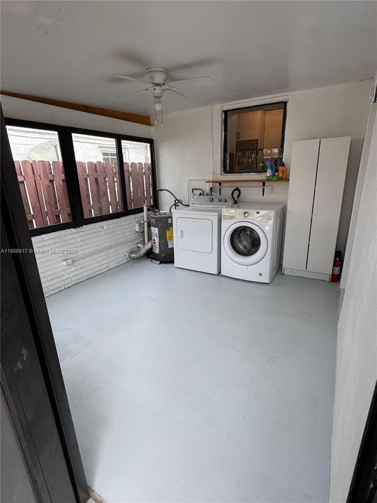 For Rent: $2,500 (2 beds, 1 baths, 1560 Square Feet)