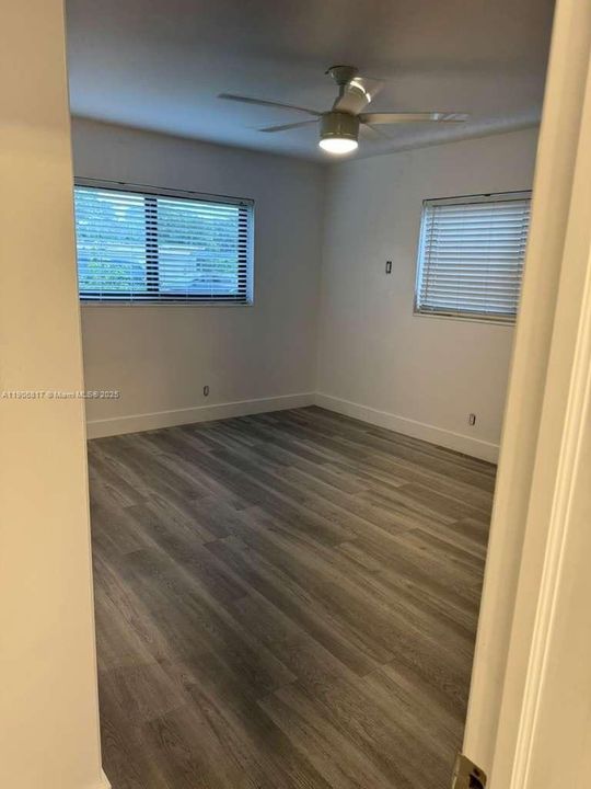 For Rent: $2,500 (2 beds, 1 baths, 1560 Square Feet)