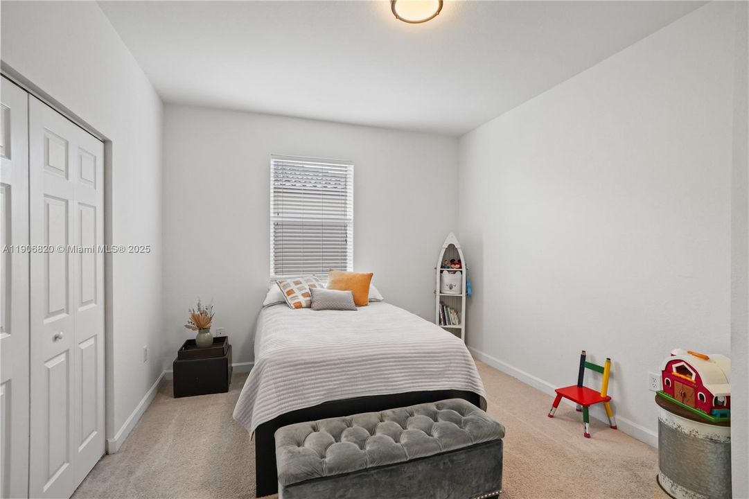 待售: $799,900 (4 贝兹, 3 浴室, 2512 平方英尺)