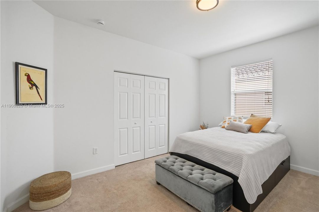 待售: $799,900 (4 贝兹, 3 浴室, 2512 平方英尺)