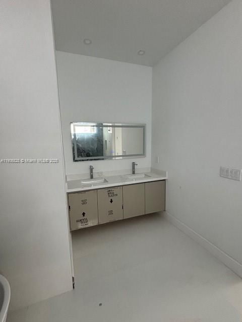 待售: $799,000 (4 贝兹, 3 浴室, 2236 平方英尺)