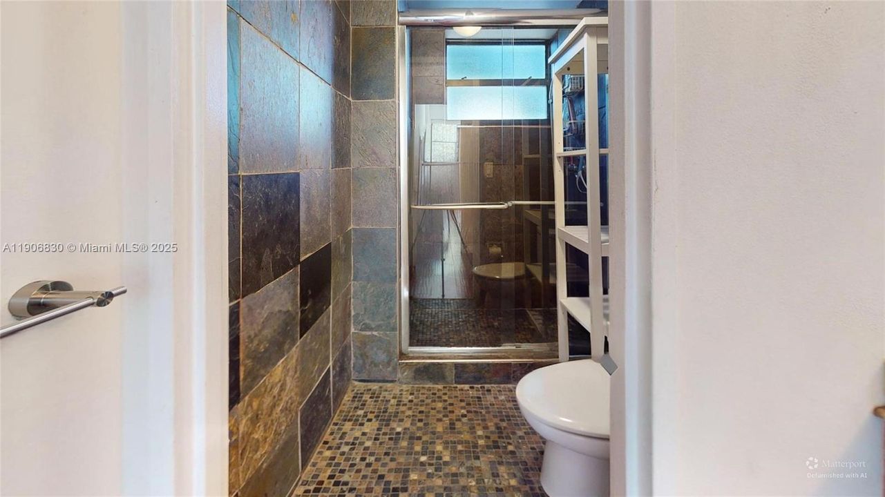 На продажу: $315,000 (2 спален, 2 ванн, 1040 Квадратных фут)