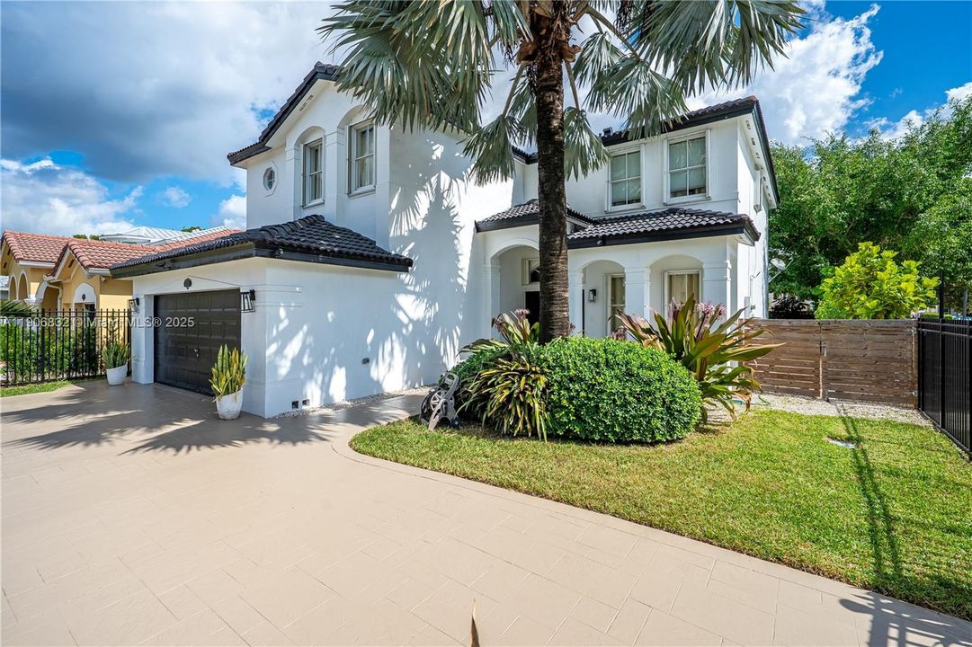 For Sale: $1,199,000 (4 beds, 3 baths, 3043 Square Feet)