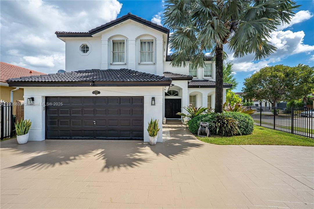 For Sale: $1,199,000 (4 beds, 3 baths, 3043 Square Feet)