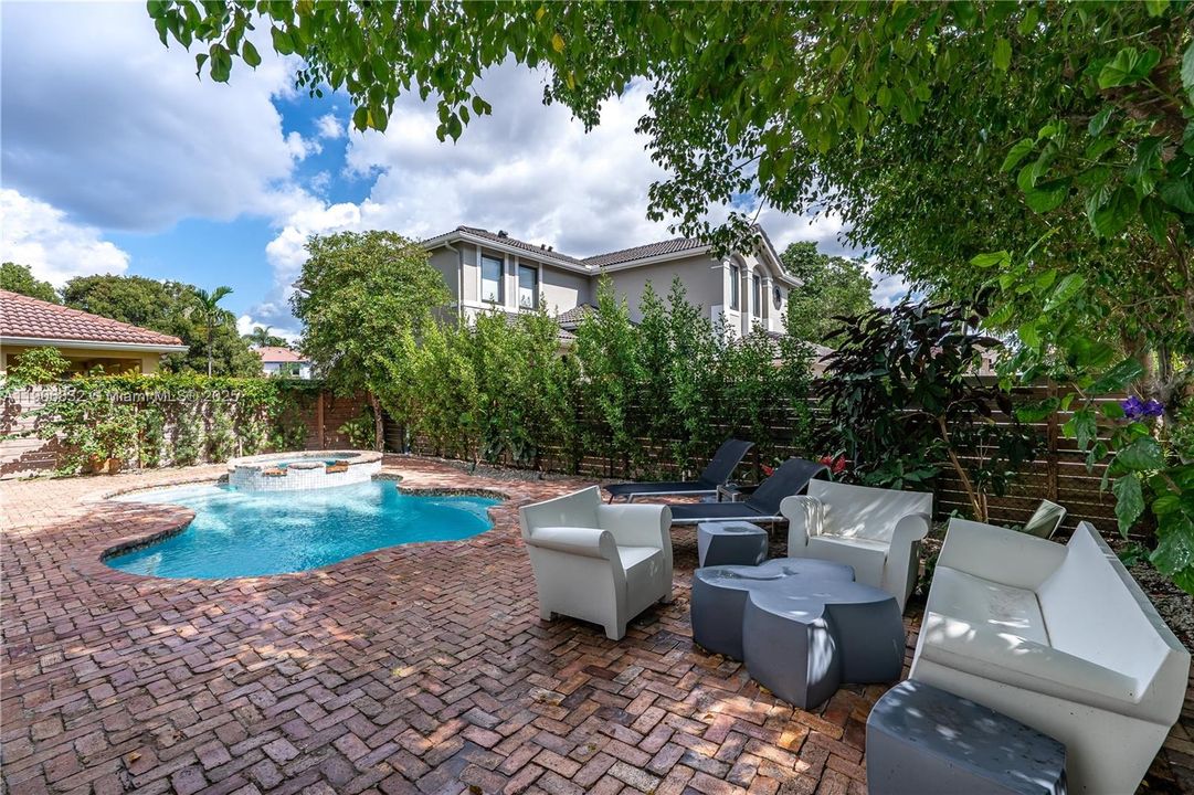 For Sale: $1,199,000 (4 beds, 3 baths, 3043 Square Feet)