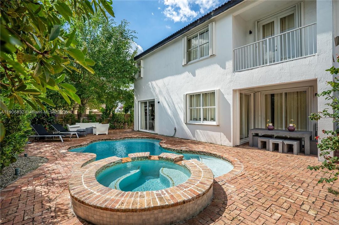 For Sale: $1,199,000 (4 beds, 3 baths, 3043 Square Feet)