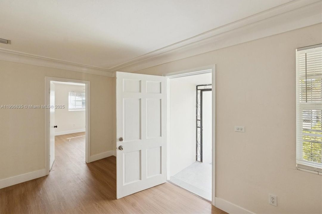 Active With Contract: $499,400 (3 beds, 2 baths, 1495 Square Feet)