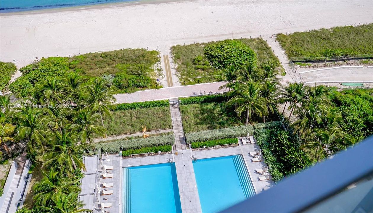 For Sale: $1,995,000 (1 beds, 1 baths, 851 Square Feet)