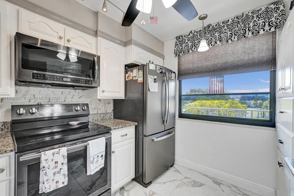 En Venta: $310,000 (2 camas, 2 baños, 1385 Pies cuadrados)