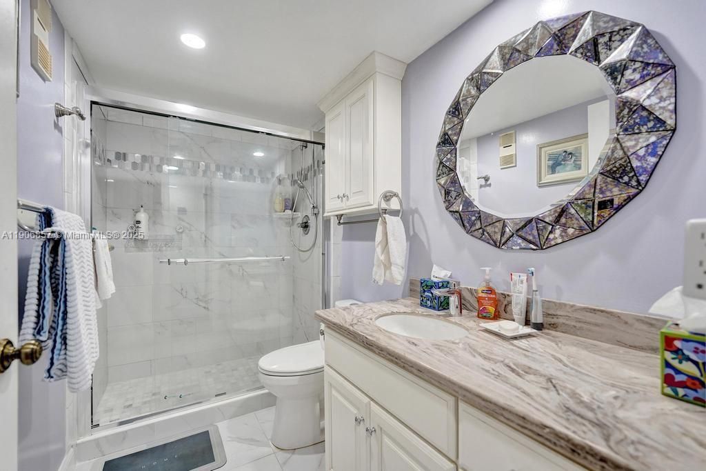 En Venta: $310,000 (2 camas, 2 baños, 1385 Pies cuadrados)