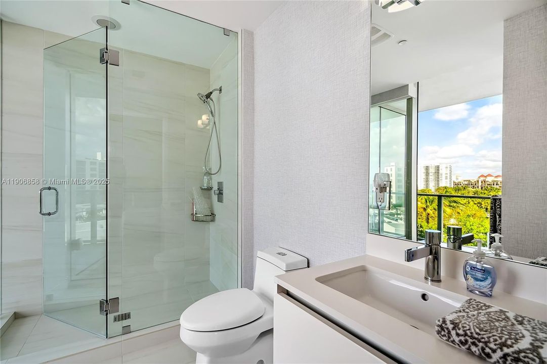 На продажу: $5,900,000 (4 спален, 6 ванн, 3422 Квадратных фут)