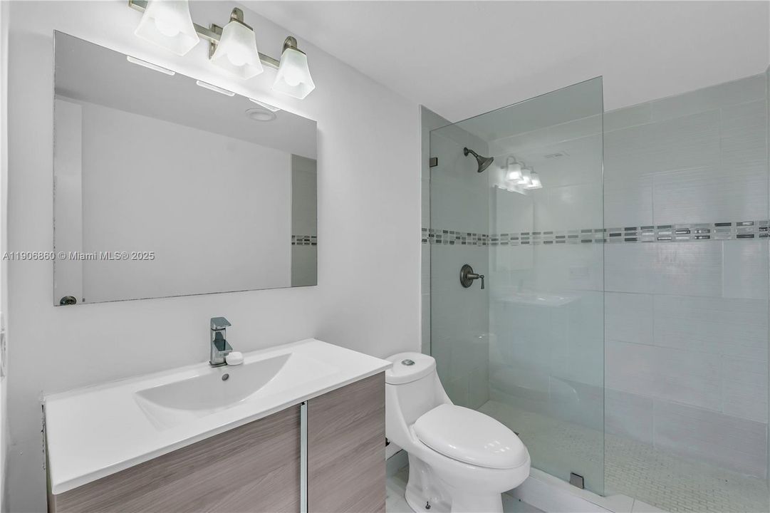 For Sale: $159,000 (2 beds, 2 baths, 1120 Square Feet)