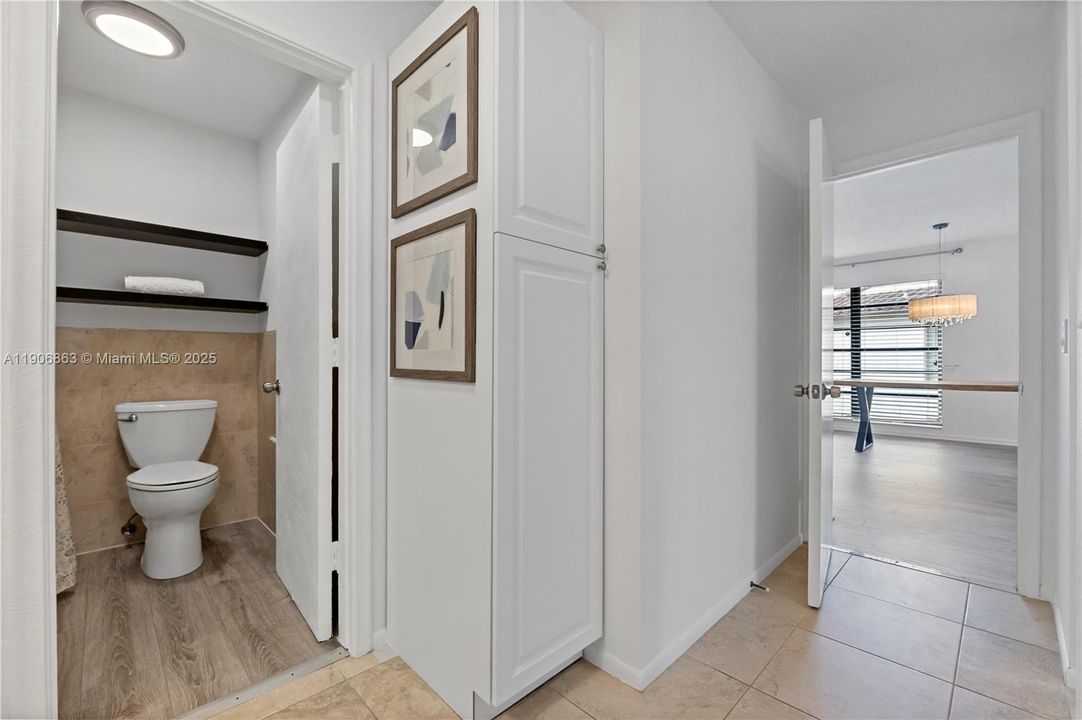 For Sale: $255,000 (2 beds, 2 baths, 1216 Square Feet)