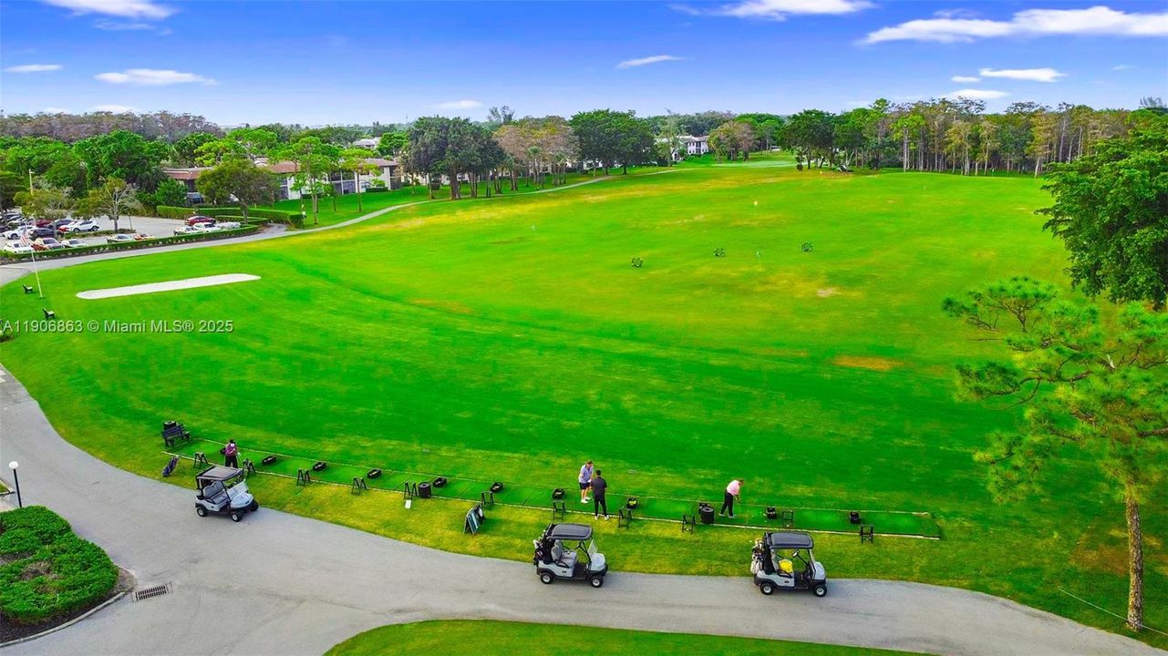 For Sale: $255,000 (2 beds, 2 baths, 1216 Square Feet)