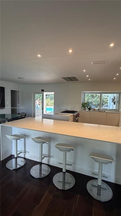 待售: $1,540,000 (3 贝兹, 2 浴室, 2145 平方英尺)