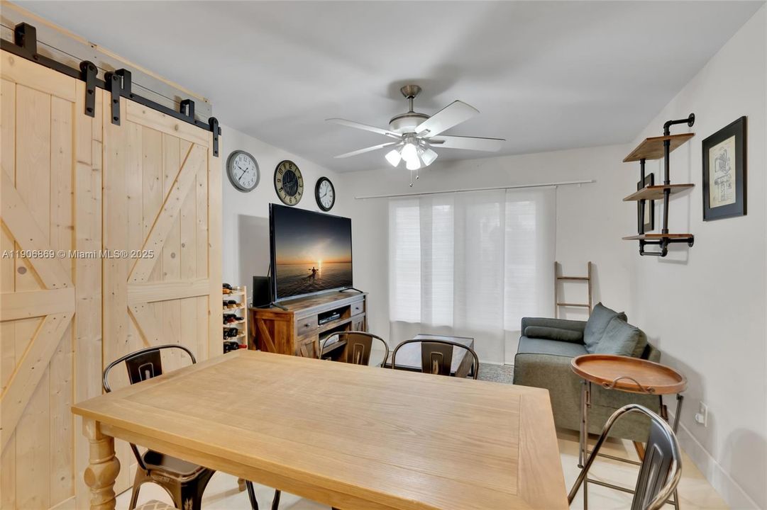 For Sale: $765,000 (5 beds, 3 baths, 1692 Square Feet)