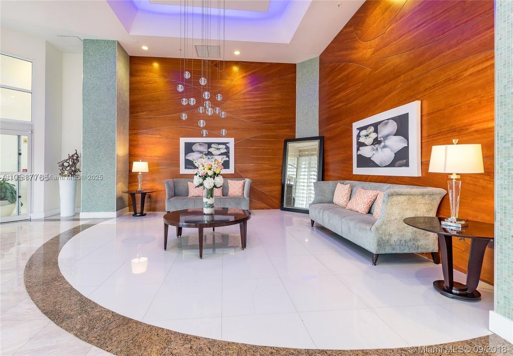 На продажу: $1,500,000 (2 спален, 2 ванн, 1400 Квадратных фут)