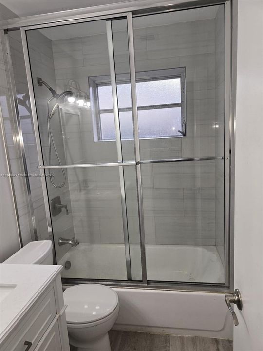 最近租的: $2,700 (2 贝兹, 1 浴室, 1061 平方英尺)