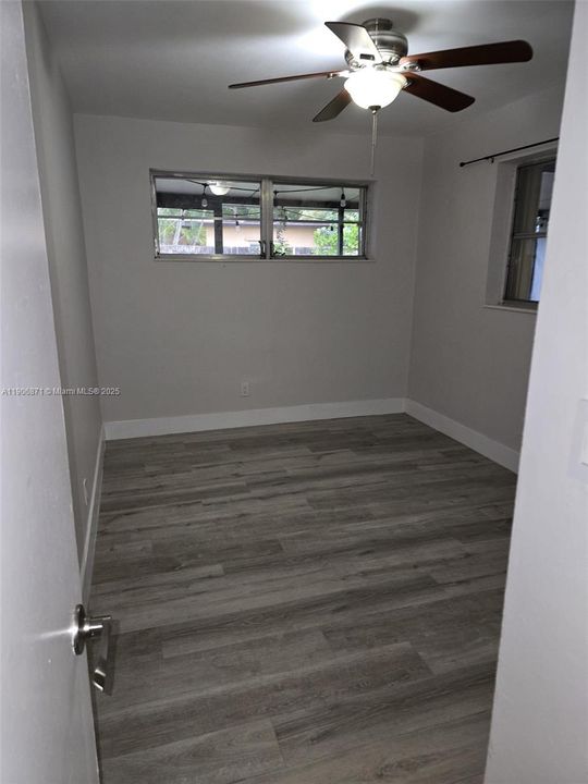 最近租的: $2,700 (2 贝兹, 1 浴室, 1061 平方英尺)