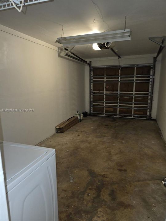 最近租的: $2,700 (2 贝兹, 1 浴室, 1061 平方英尺)