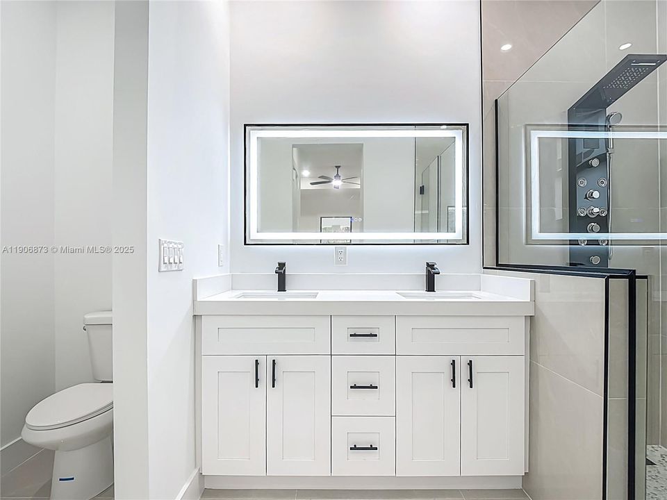 For Sale: $395,000 (4 beds, 2 baths, 2150 Square Feet)