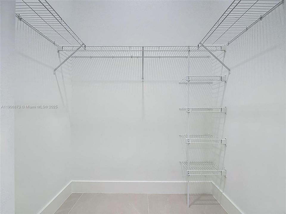 For Sale: $395,000 (4 beds, 2 baths, 2150 Square Feet)