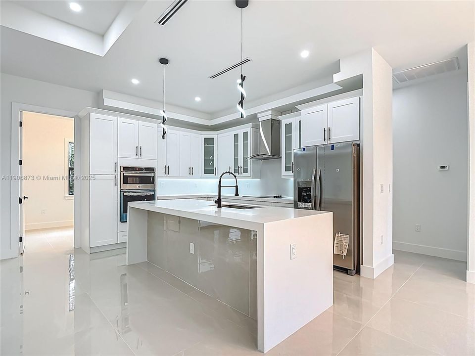 For Sale: $395,000 (4 beds, 2 baths, 2150 Square Feet)