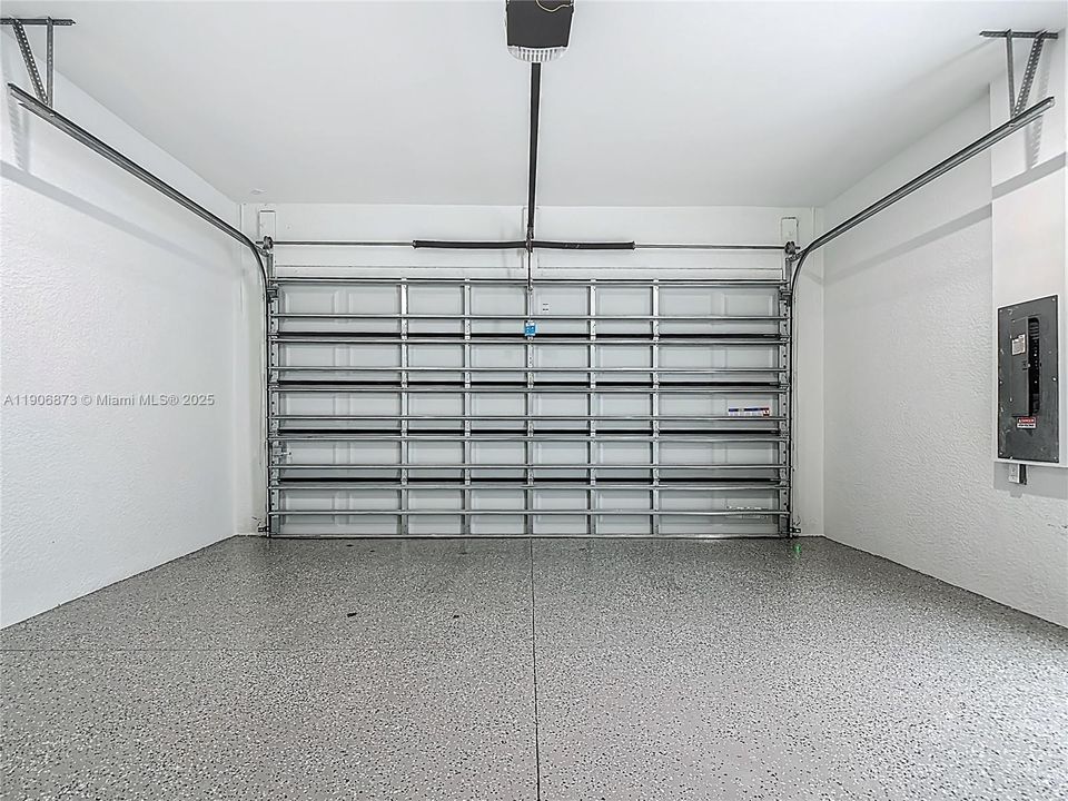 For Sale: $395,000 (4 beds, 2 baths, 2150 Square Feet)