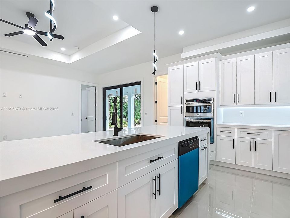 For Sale: $395,000 (4 beds, 2 baths, 2150 Square Feet)