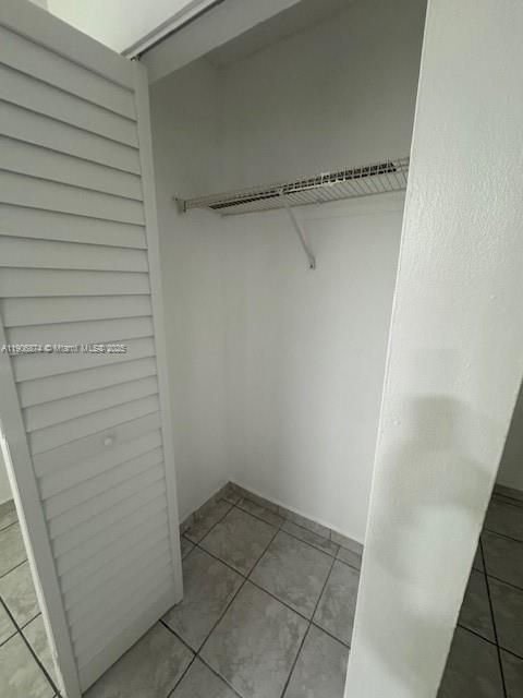 合同活跃: $2,150 (2 贝兹, 2 浴室, 1196 平方英尺)