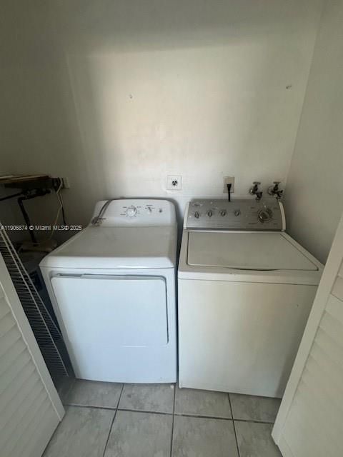 合同活跃: $2,150 (2 贝兹, 2 浴室, 1196 平方英尺)