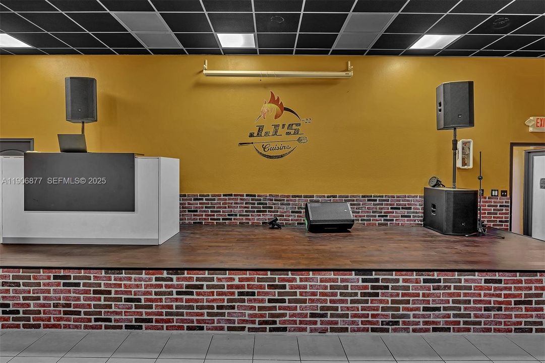 For Sale: $899,000 (0 beds, 0 baths, 0 Square Feet)