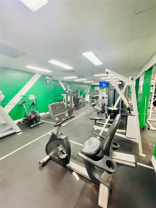 На продажу: $242,000 (2 спален, 2 ванн, 1010 Квадратных фут)