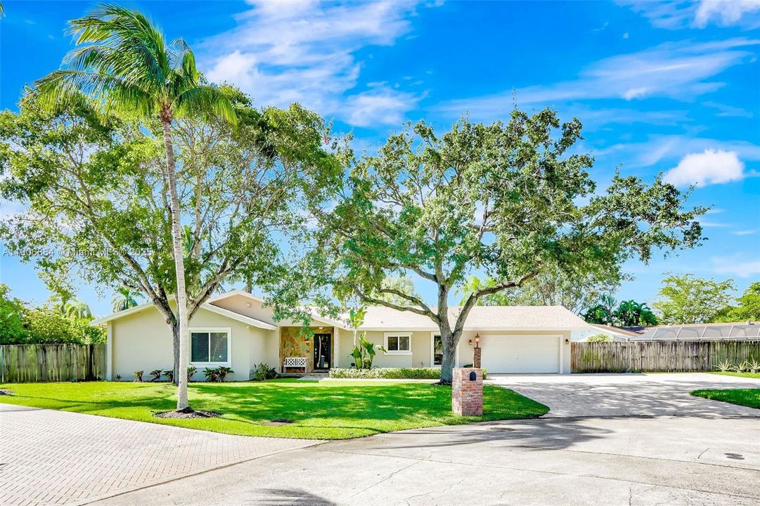 Active With Contract: $1,245,000 (4 beds, 2 baths, 1898 Square Feet)