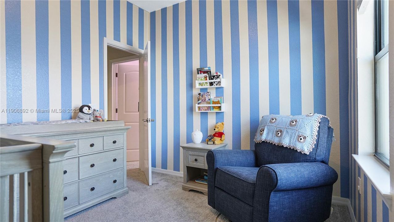 For Sale: $750,000 (4 beds, 2 baths, 2377 Square Feet)