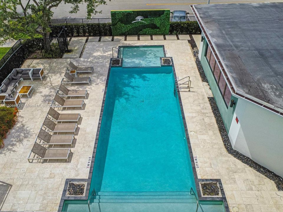 En Venta: $459,900 (2 camas, 2 baños, 1520 Pies cuadrados)