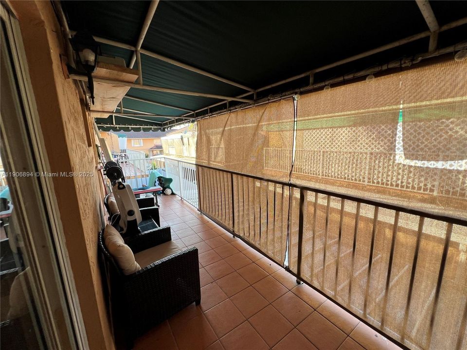 En Venta: $355,000 (2 camas, 2 baños, 1080 Pies cuadrados)