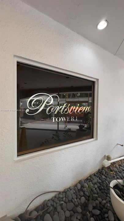 出租: $3,950 (3 贝兹, 2 浴室, 1406 平方英尺)