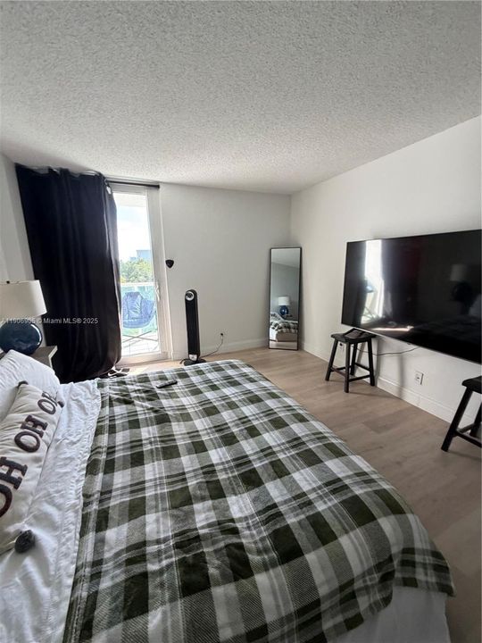 待售: $420,000 (2 贝兹, 2 浴室, 1357 平方英尺)