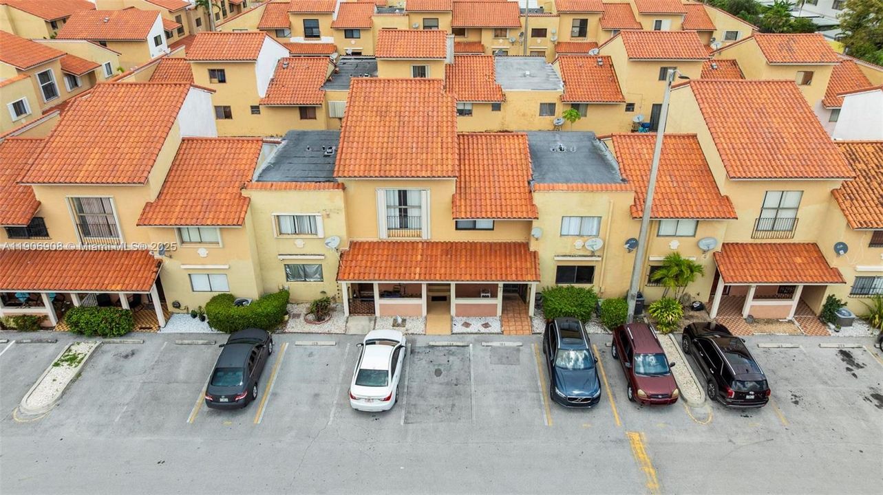 En Venta: $265,000 (2 camas, 2 baños, 755 Pies cuadrados)