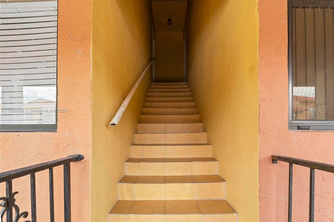 En Venta: $265,000 (2 camas, 2 baños, 755 Pies cuadrados)