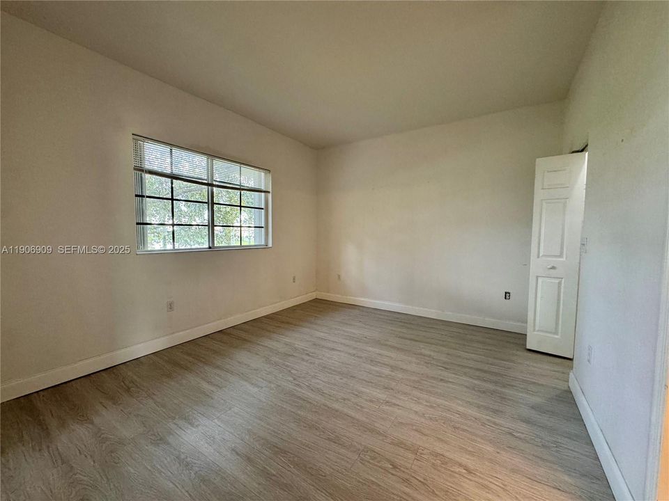 For Rent: $1,850 (2 beds, 2 baths, 1048 Square Feet)