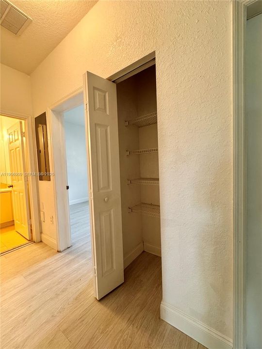 For Rent: $1,850 (2 beds, 2 baths, 1048 Square Feet)