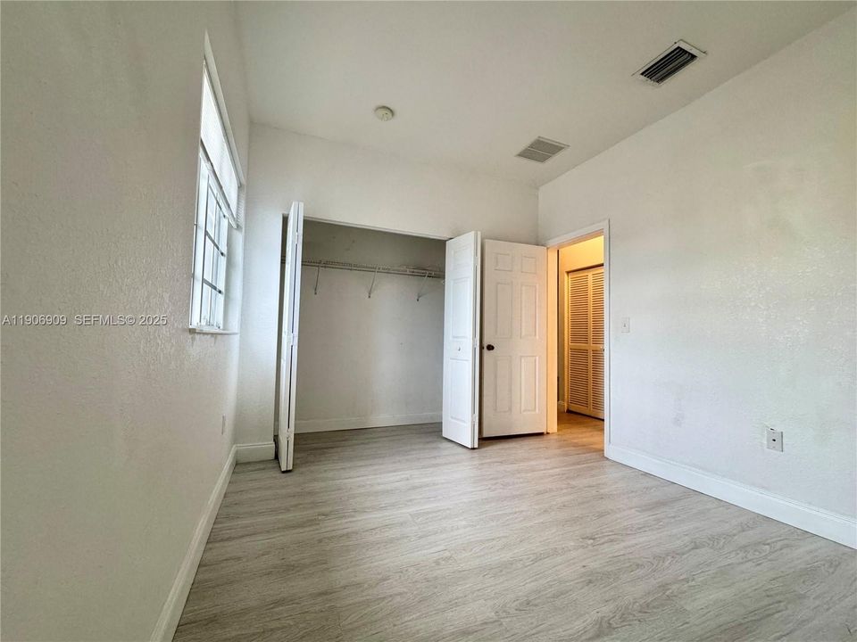 For Rent: $1,850 (2 beds, 2 baths, 1048 Square Feet)