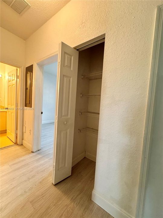 For Rent: $1,850 (2 beds, 2 baths, 1048 Square Feet)