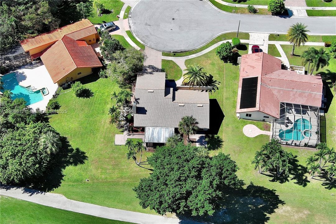 For Rent: $4,500 (3 beds, 2 baths, 1431 Square Feet)