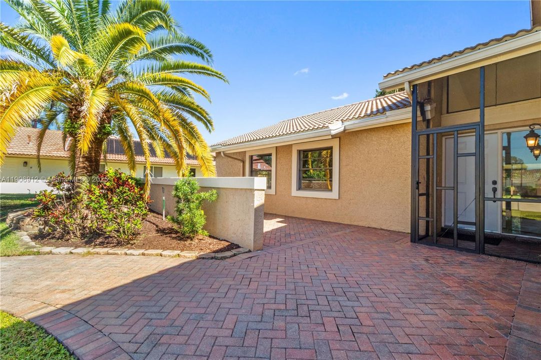 For Rent: $4,500 (3 beds, 2 baths, 1431 Square Feet)