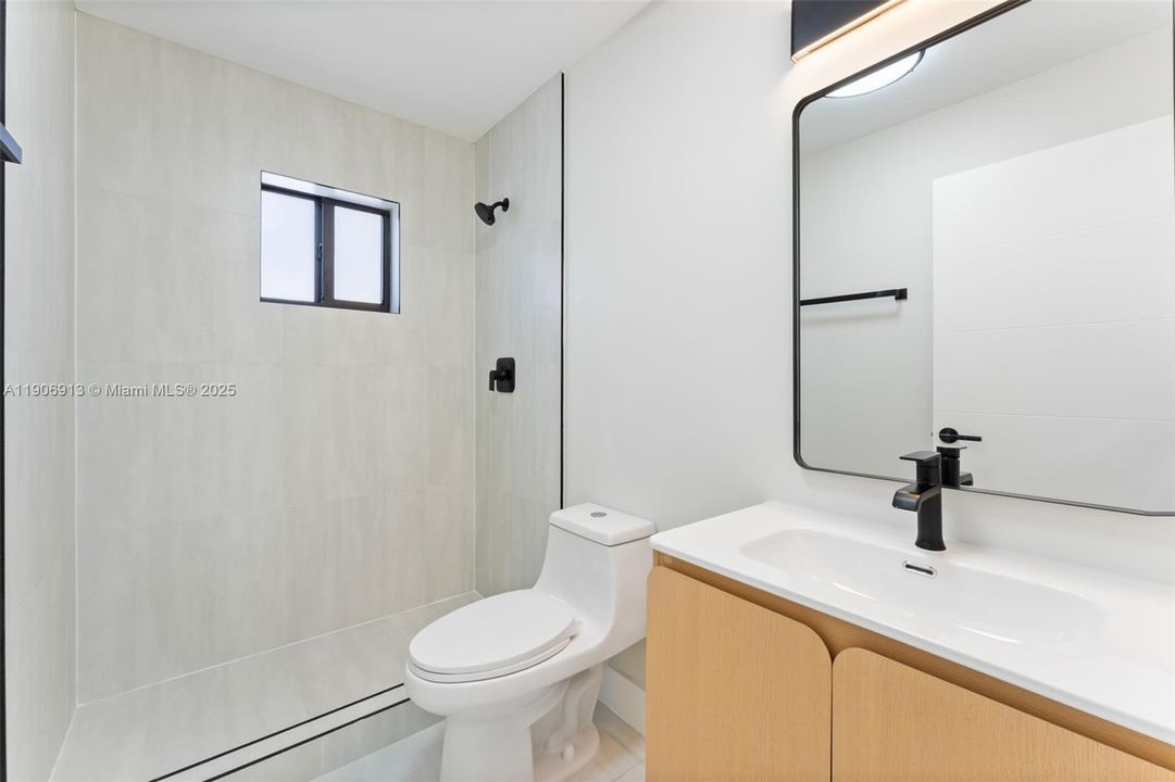 На продажу: $799,000 (0 спален, 0 ванн, 0 Квадратных фут)