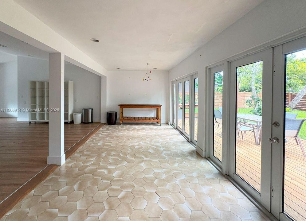 出租: $3,750 (3 贝兹, 3 浴室, 3162 平方英尺)