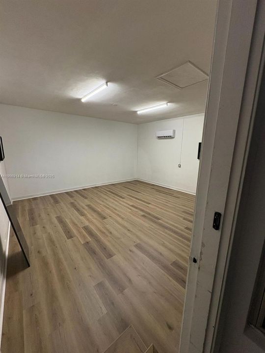 出租: $3,750 (3 贝兹, 3 浴室, 3162 平方英尺)